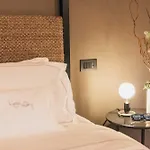 Lenel Boutique - La بيت ريفي