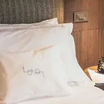 Lenel Boutique - La *