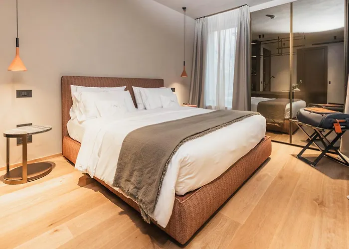 Lenel Boutique - La * Brescia