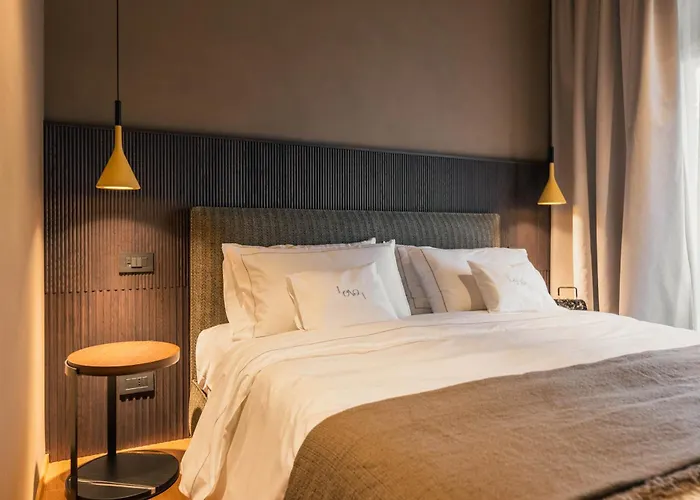 Lenel Boutique - La *