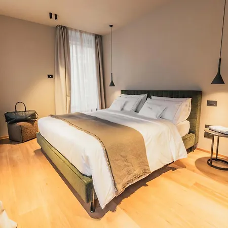 Lenel Boutique - La *