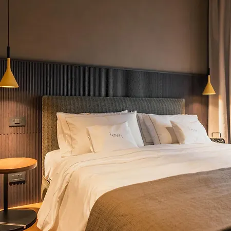 Lenel Boutique - La *