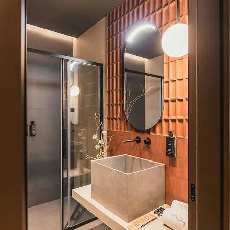 Lenel Boutique - La * Brescia