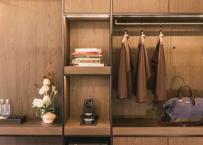 Lenel Boutique - La *